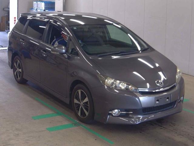 2015 Toyota WISH 1.8S — Photo 1