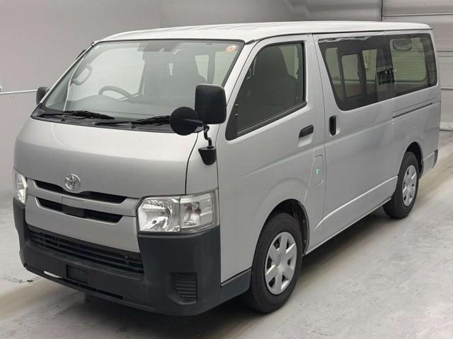 2018 Toyota HIACE VAN DX