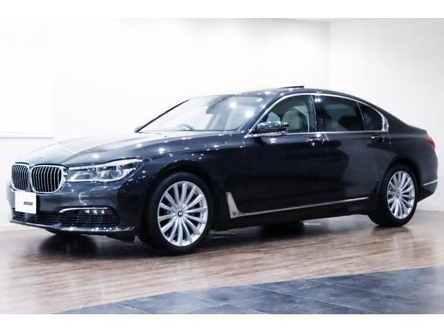 2015 BMW 7 SERIES 740i — Photo 1