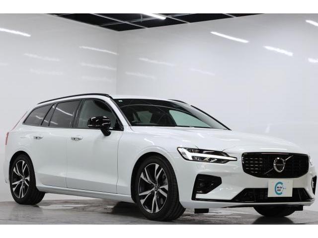 2021 VOLVO V60 B5 R-Design
