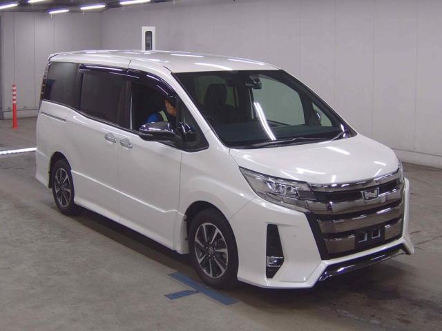 2021 Toyota Noah Si Double Bee? — Photo 1