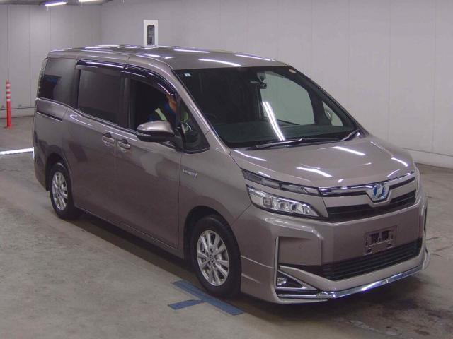 2019 Toyota Voxy Hybrid Hybrid V