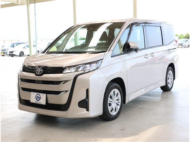 2023 Toyota Noah 2.0X — Photo 1