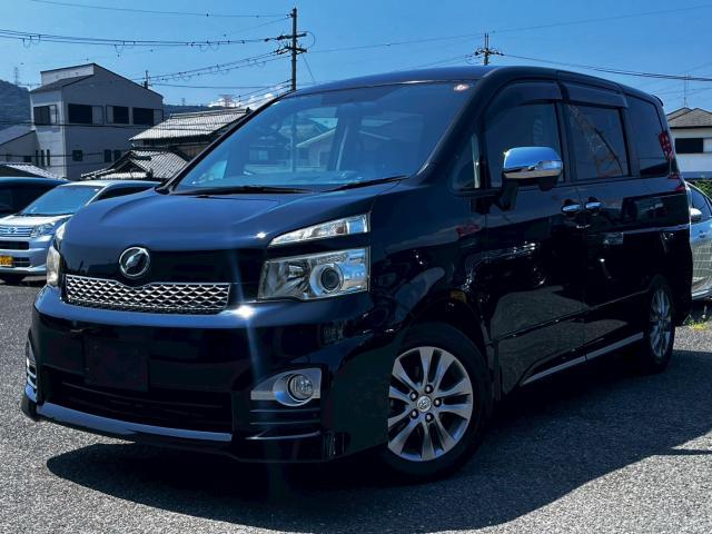 2011 Toyota Voxy ZS Kirameki?