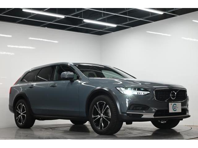 2021 VOLVO VOLVOV90CrossCountry Cross Country B6 AWD Pro