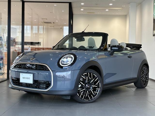 2025 BMW_Mini BMW Mini Convertible Cooper C Convertible Favored Trim