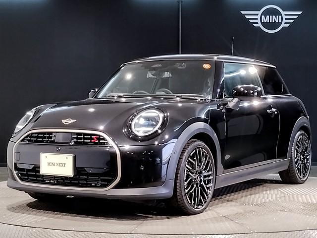 2024 BMW_Mini BMW Mini 3HB Cooper S Favored Trim