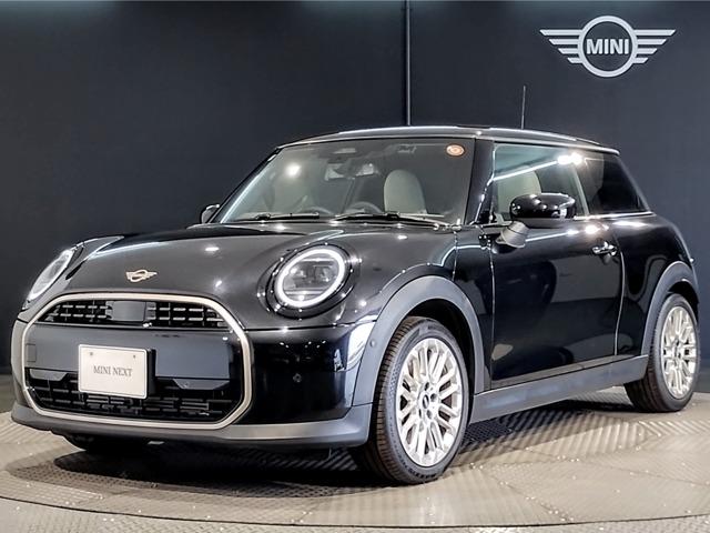 2024 BMW_Mini BMW Mini 3HB Cooper C
