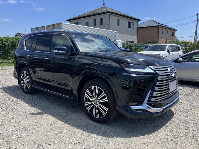 2026 LX LX600 *Late Model* 4WD Cold Weather Spec Modellista Aero Rear Enter Mark Levinson — Photo 1