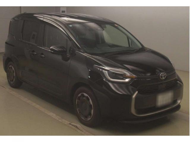 2022 Toyota Sienta Z