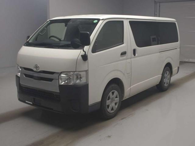 2018 Toyota HIACE VAN DX