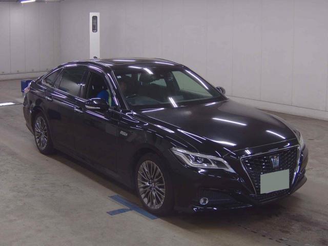 2018 Toyota Crown Hybrid G-Executive