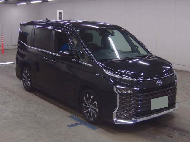 2024 Toyota VOXY S-Z — Photo 1