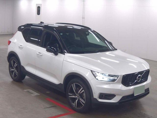 2020 VOLVO VOLVO XC40 T4 AWD R-Design