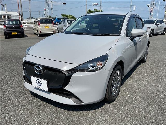 2025 MAZDA Mazda2 15C — Photo 1