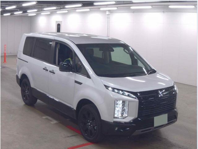 2026 MITSUBISHI Delica D5 Chamonix