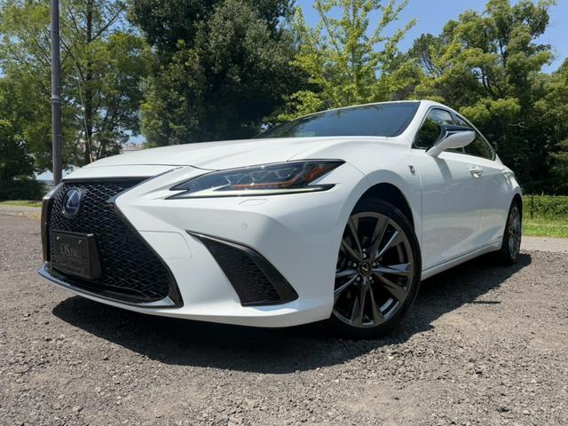 2021 Lexus ES 300h F Sport