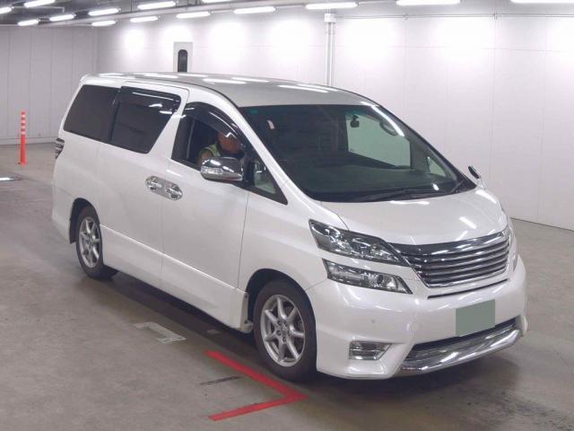2011 Toyota VELLFIRE 2.4 Z Platinum Selection?