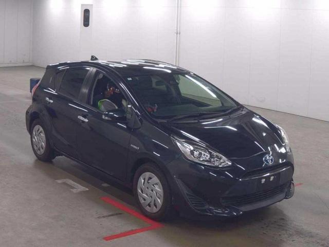 2018 Toyota Aqua S Style Black