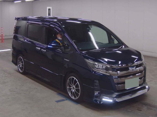 2018 Toyota Noah Hybrid Hybrid Si Double Bi-Bi