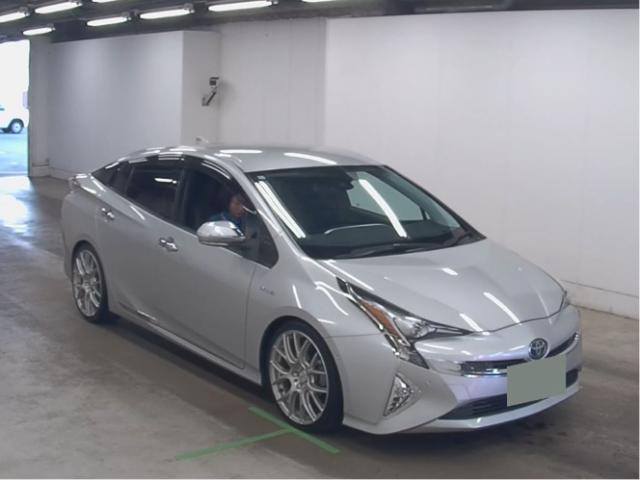 2018 Toyota Prius A — Photo 1