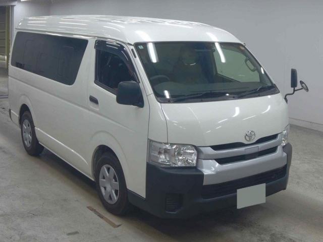 2018 Toyota Hiace Wagon DX