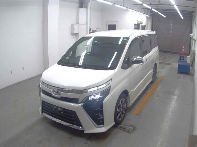 2021 Toyota Voxy ZS Kirameki?