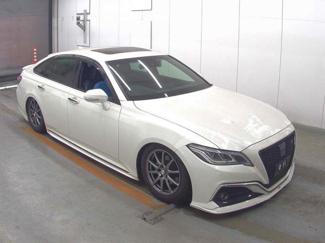 2018 Toyota Crown Hybrid RS Advance