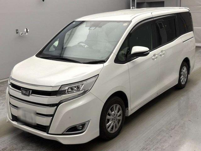 2020 Toyota Noah G — Photo 1