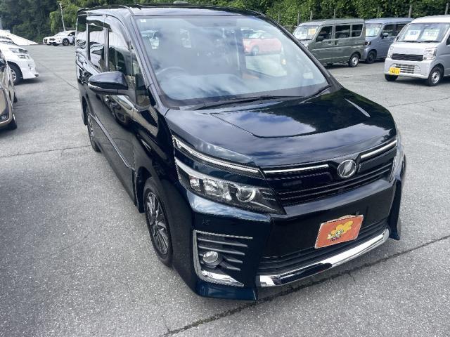 2014 Toyota VOXY ZS — Photo 1