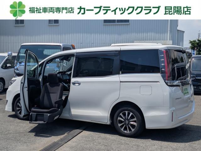 2017 Toyota ESQUIRE 2.0 Xi Wellcab Passenger Lift-up Seat Car