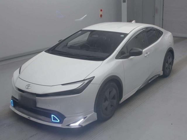 2023 Toyota Prius U — Photo 1