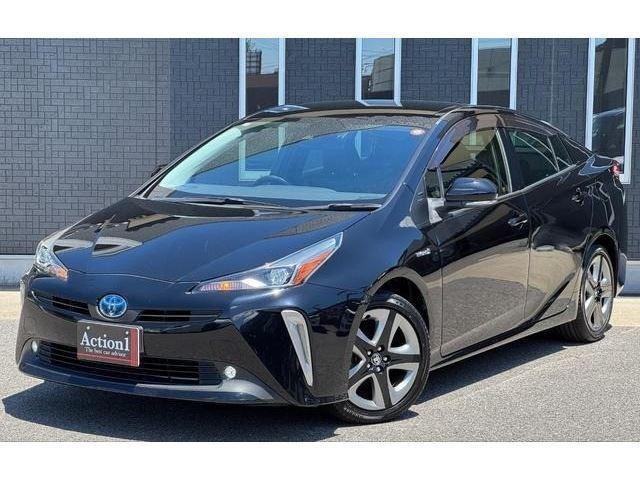 2020 Toyota Prius S Touring Selection