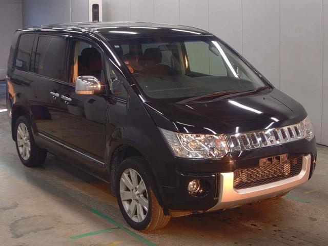 2015 MITSUBISHI Delica D5 D Premium