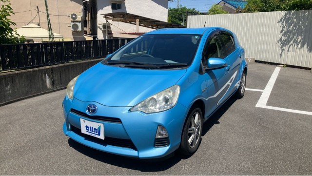 2013 Toyota Aqua S