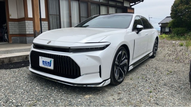 2025 Toyota Crown Hybrid Z