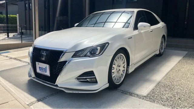 2016 Toyota Crown Hybrid Athlete S