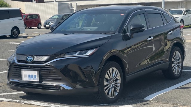 2023 Toyota Harrier Hybrid Z