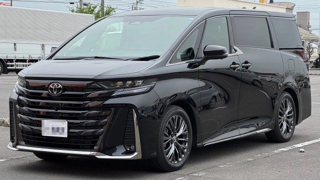 2026 Toyota Vellfire Hybrid Z Premia