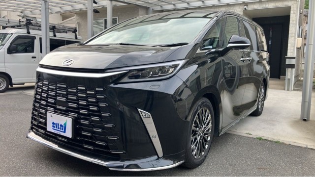 2025 LM LM500h Version L — Photo 1