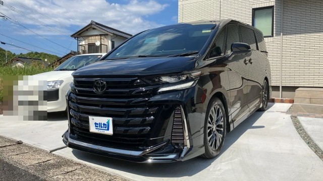 2025 Toyota Vellfire Hybrid Z Premia