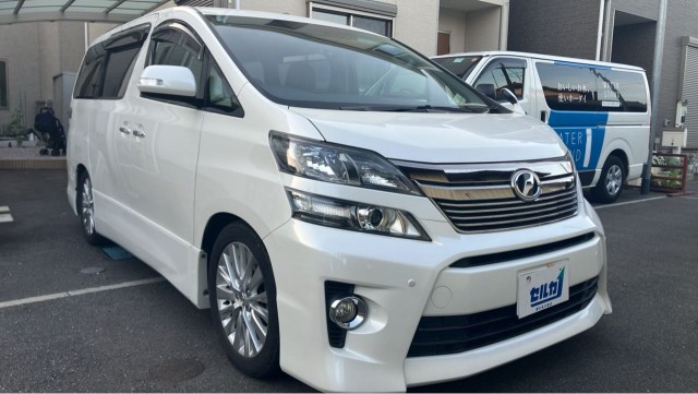 2012 Toyota VELLFIRE 2.4 Z — Photo 1