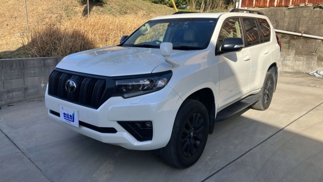 2022 Toyota LandCruiser Prado 5D TX L Package Matte Black Edition