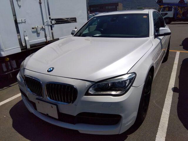 2013 BMW 7 SERIES 740i M Sport TB