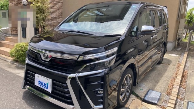 2019 Toyota Voxy ZS Kirameki?