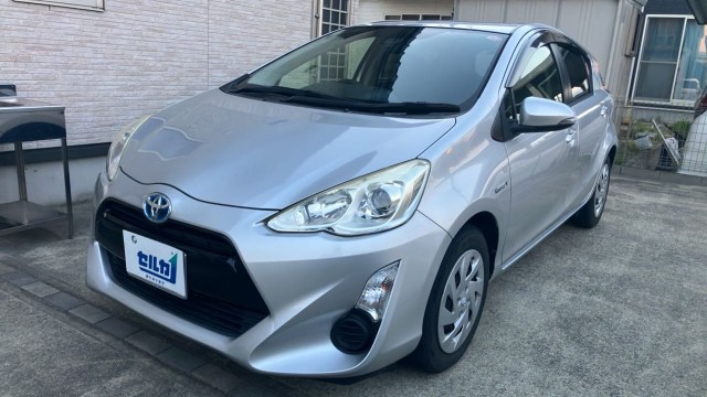 2016 Toyota AQUA S