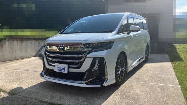 2023 Toyota Vellfire Hybrid Z Premia