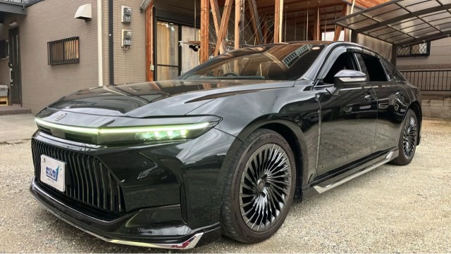 2024 Toyota Crown Hybrid Z