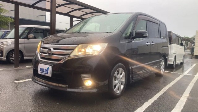 2012 Nissan Serena Highway Star V Selection