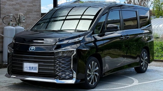 2025 Toyota VOXY Hybrid S-Z